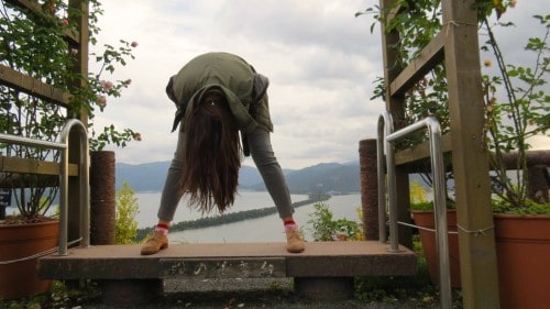 Don't be shy! Matanozoki is embraced by all who visit Amanohashidate.