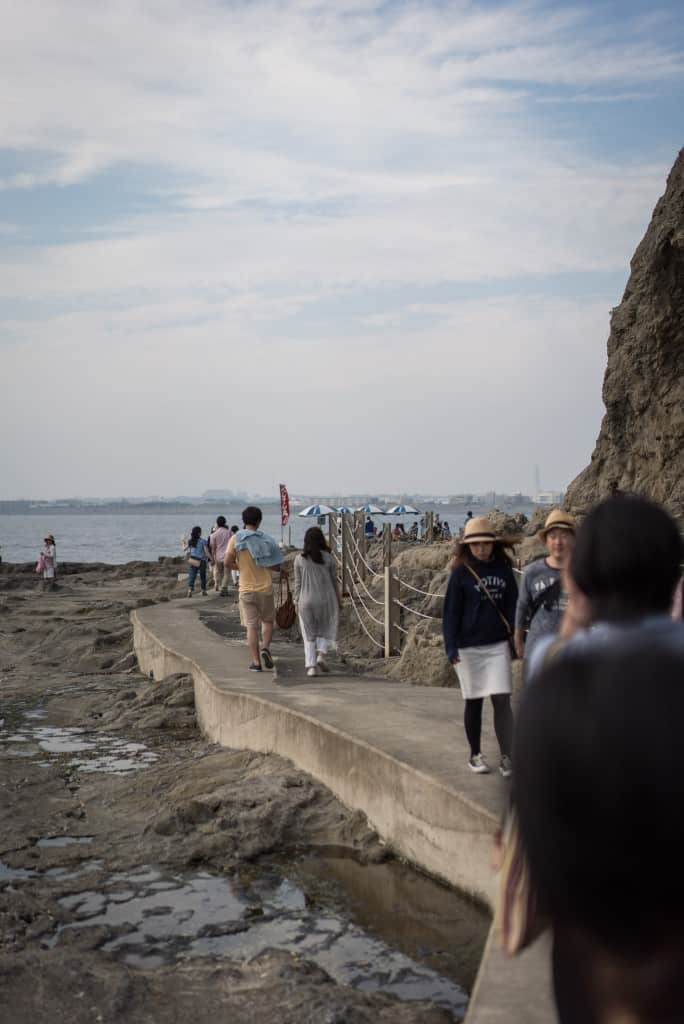Enoshima's Chigogafuchi: Enjoy the beautiful coast