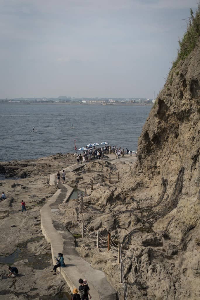 Enoshima's Chigogafuchi: Enjoy the beautiful coast
