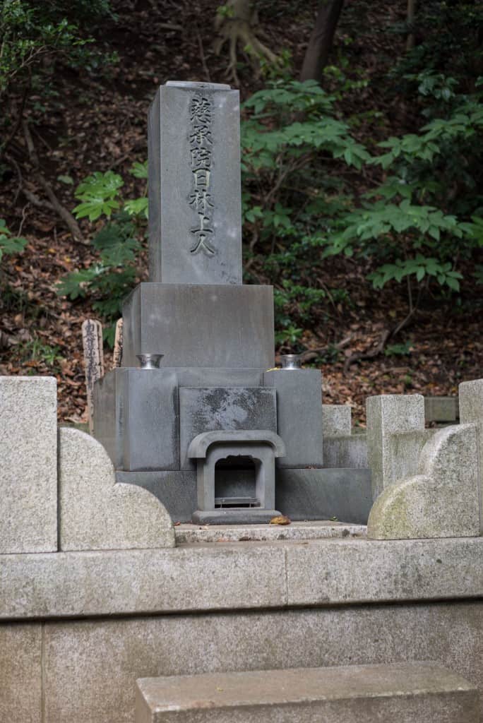 Peaceful temple in Kamakura: Ryukoji