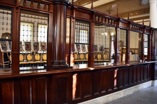 reception karatsu bank