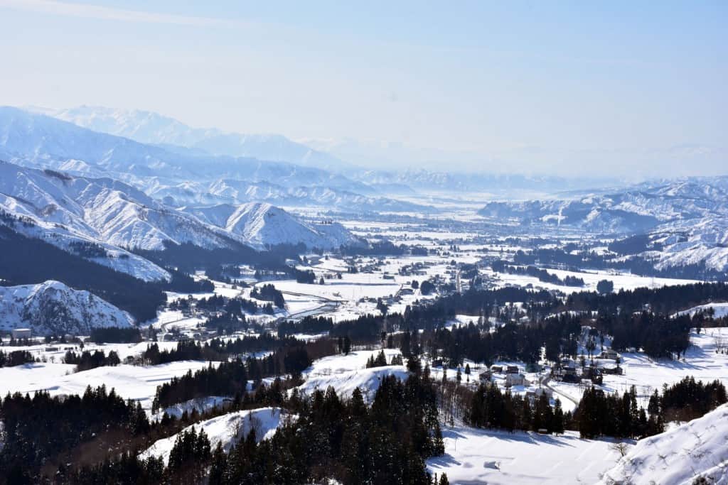 Uonuma, Niigata: Snowshoe-Trekking in a Winter Wonderland