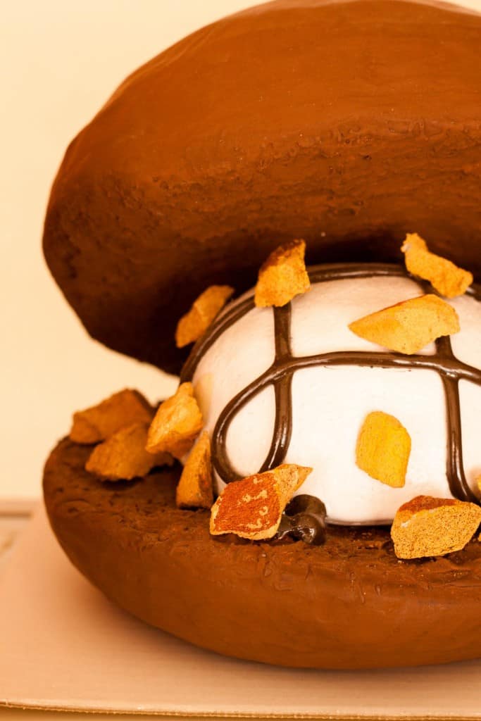 Onomachi Komachi Ice Burger: Try This Local Sweet!