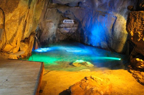 The Exploration Course in Abukuma Cave