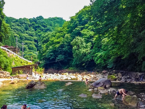 Shiriyaki onsen, a hidden onsen place in Nakanojo town, Gunma prefecture.