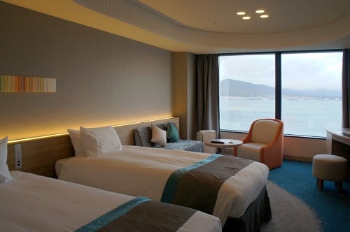 Stay in a Luxurious Hotel Close to Kyoto, Lake Biwa Otsu Prince Hotel