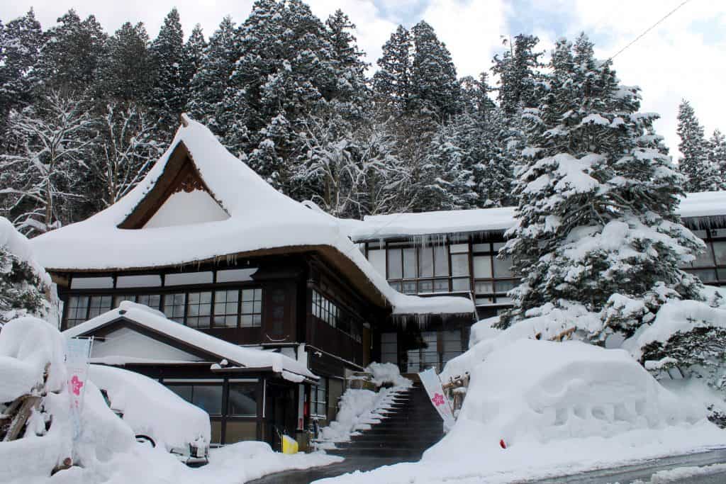 Walk Around Shirabu Onsen in Yonezawa City