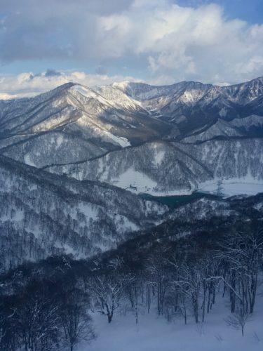 Enjoy Skiing at Kagura, A Ski Resort Surrounded by Nature Right Near Naeba