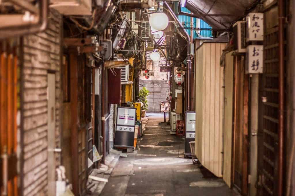 Discovering the Remnants of Old Tokyo: Tateishi Shopping District