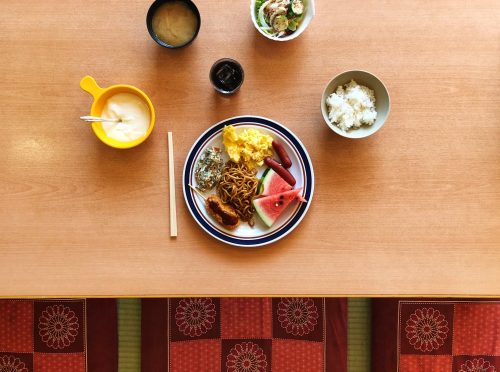 Riraku ryokan located in Toon city, Ehime Prefecture, offers us a nice stay. 