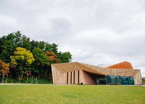A modern architectural masterpiece by Kengo Kuma in Iiyama City, Nagano.