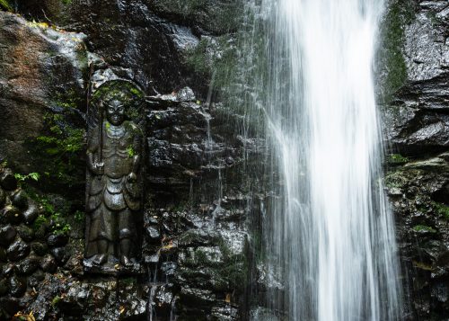 Nakano Fudoson - An 800-year-old Temple Hidden In Fukushima, Tohoku, Japan.