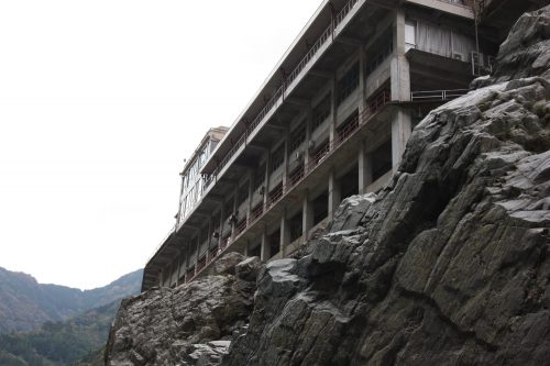 Obokekyo Mannaka restaurant overlooking the Oboke Gorge.