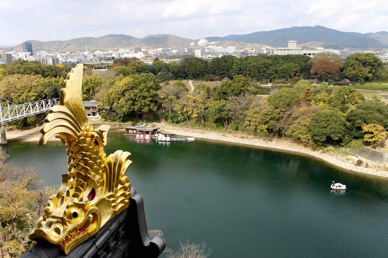Korakuen Garden and Okayama Castle Fall Foliage
