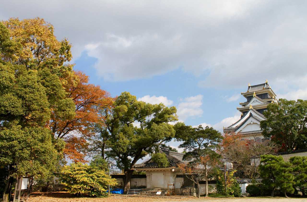 Korakuen Garden and Okayama Castle Fall Foliage