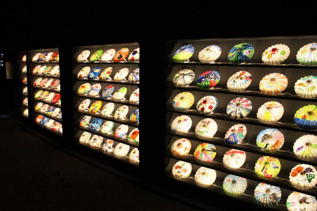 Korakuen Garden and Okayama Castle Fall Foliage