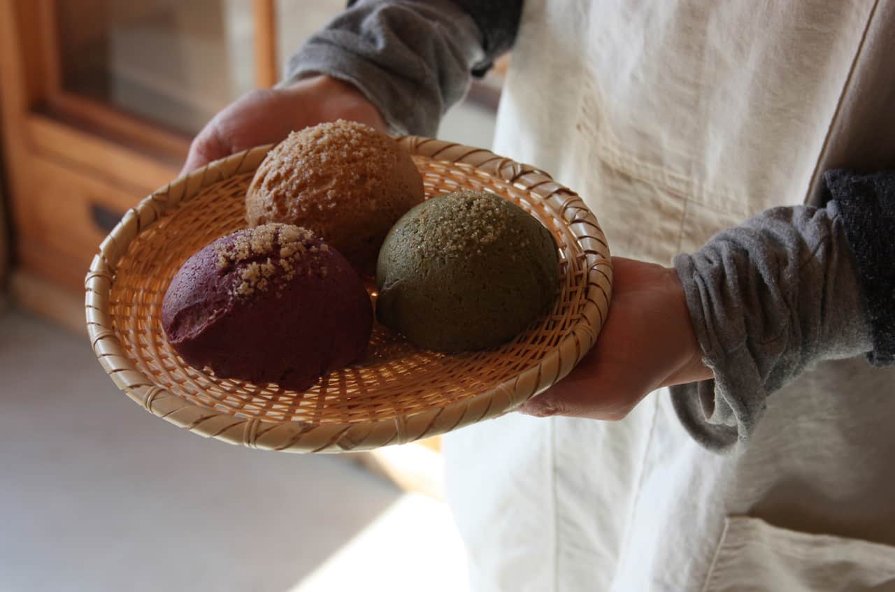 Chiwataya bakery: organic bread and curated goods in Higashisonogi