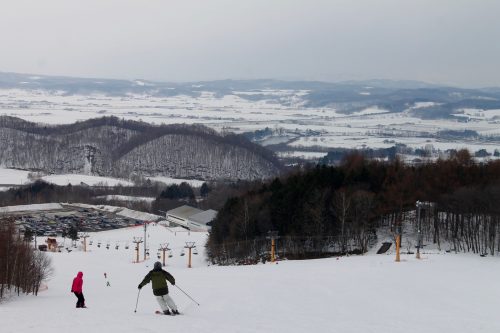 Experience the Kamui Ski Links, Amazing Powder Snow in Hokkaido