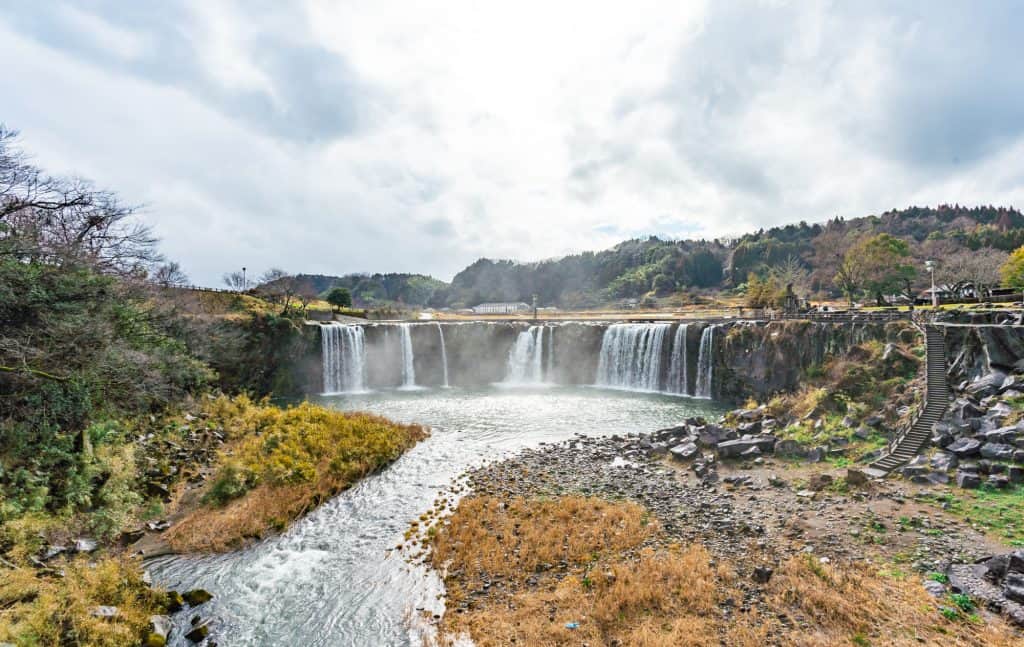 Nature and Spiritual Travel in the Ogata Plains in Bungo-ono