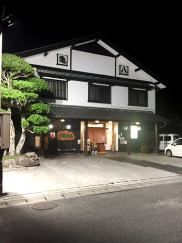 Kamehachi Sushi facade