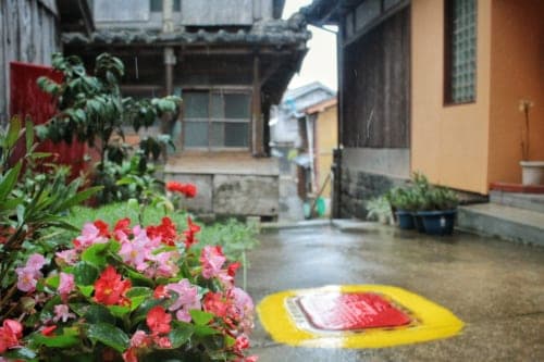 Exploring the backstreets of Ojika