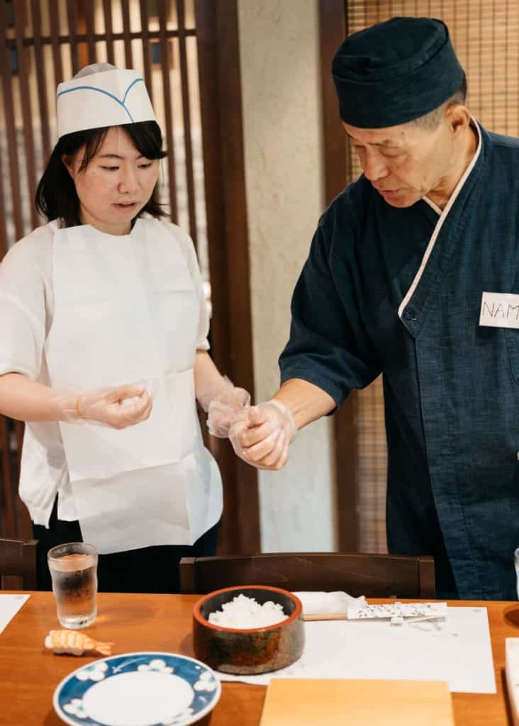 Sushi making experience at Kidoairaku