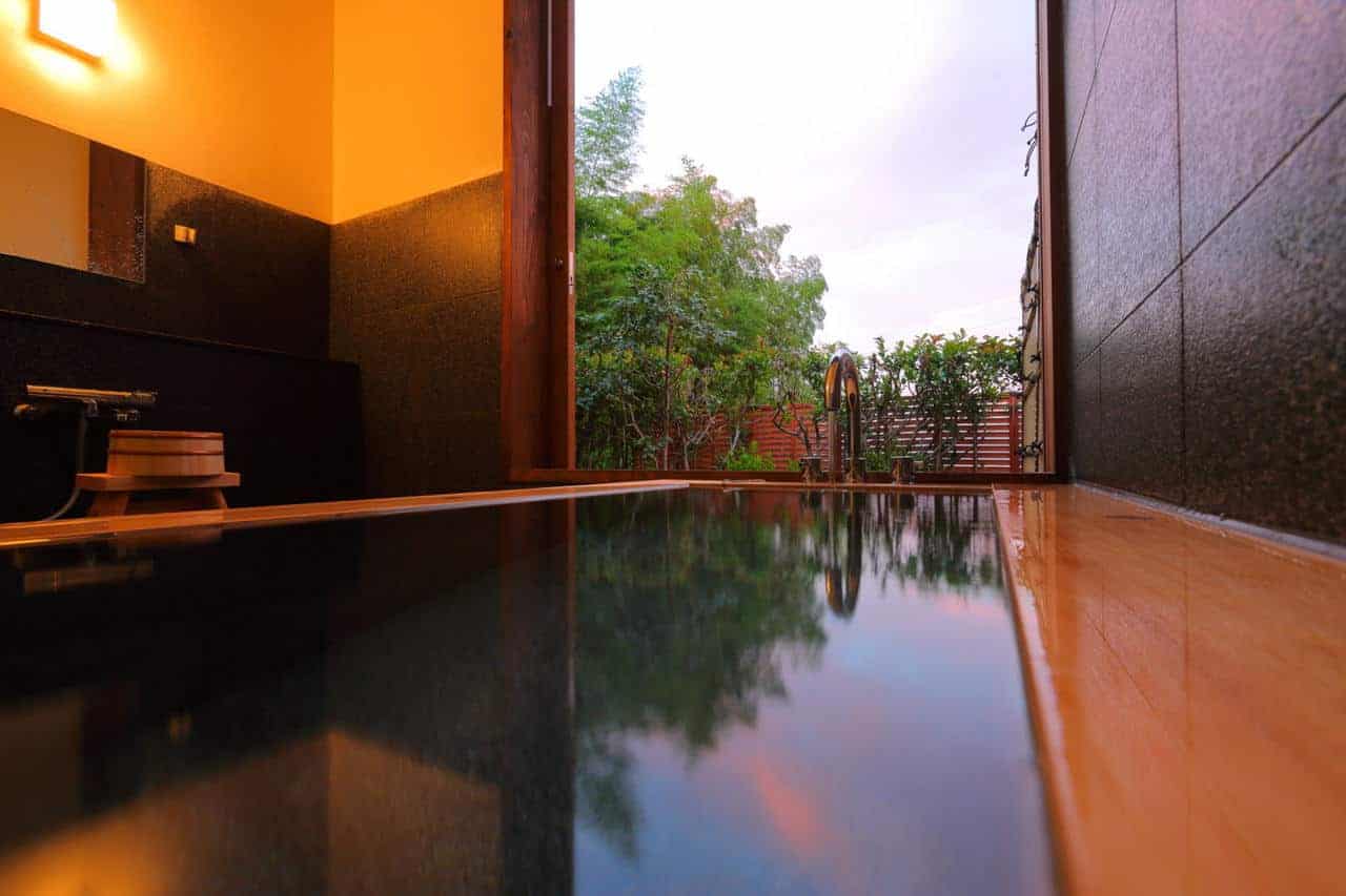 Small Town Culture and Luxurious Ryokan in Tamana