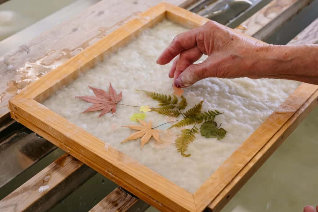Uchiyama Washi paper making experience in Iiyama city