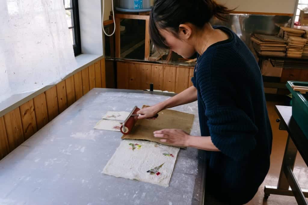 Uchiyama Washi paper making experience in Iiyama city