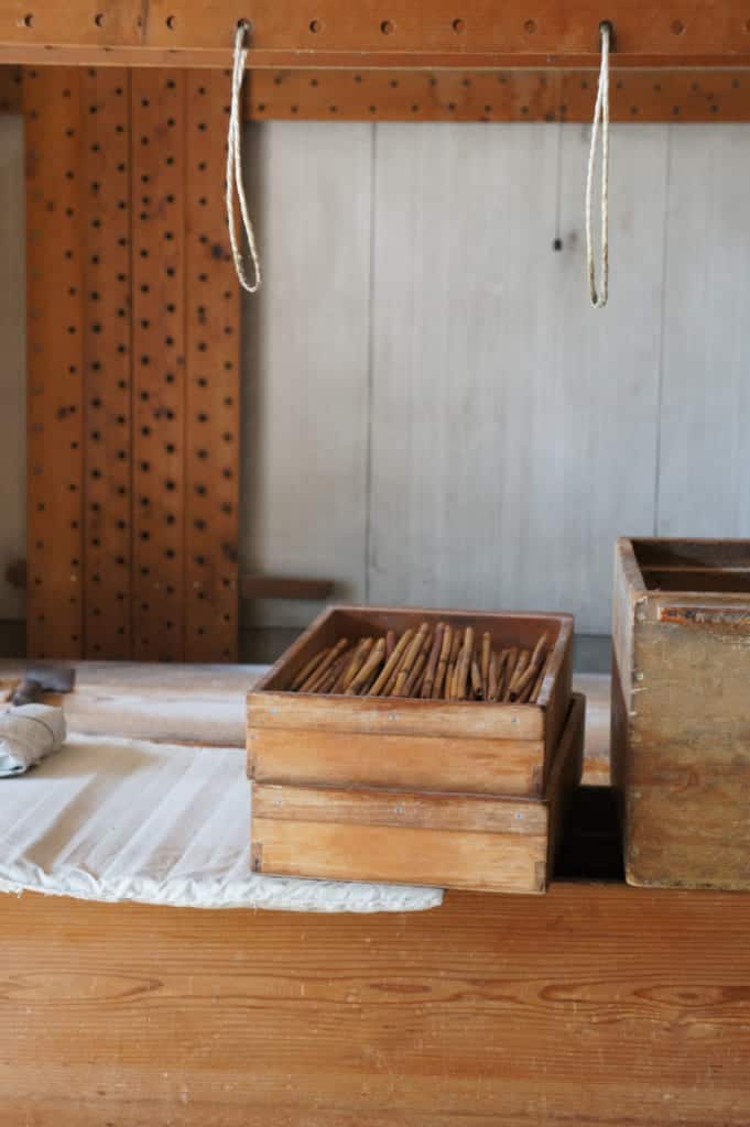 Bamboo tools in the somen noodles factory