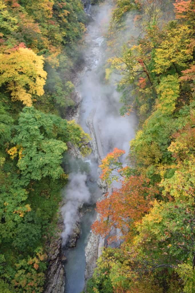 The impressive clouds of vapours rising from the oyasukyo gorges