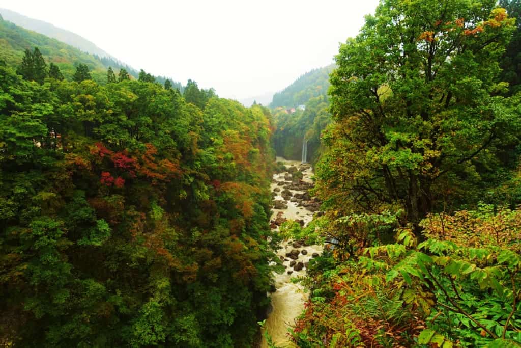 First view of the Oyasukyo Gorge.