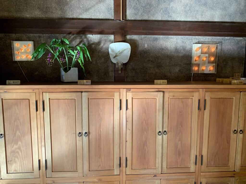 Traditional Japanese decoration with a modern twist