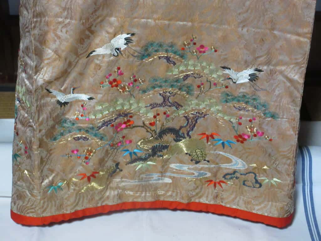 Details of the wedding uchikake of Shida-san's grandmother