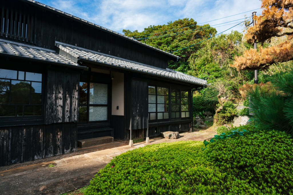 exterior of Ichie-an restored kominka ojika