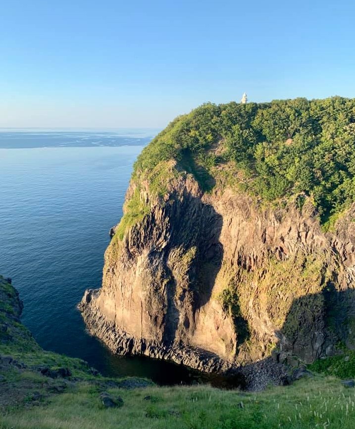 Furepe Watefall that flows into the Sea of Okhotsk