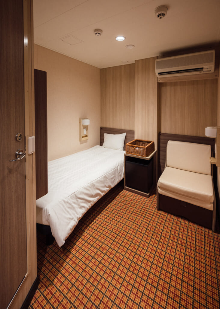 bed on Sunflower Ferry