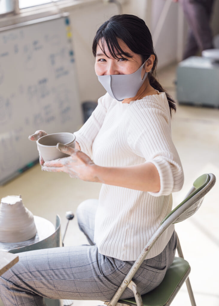 pottery making experience of usuki ware in oita prefecture