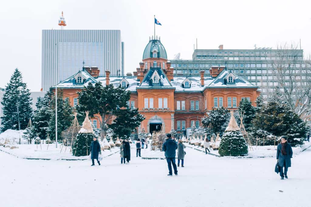 Big City Life and World-class Powder Skiing: A Winter Weekend in Sapporo