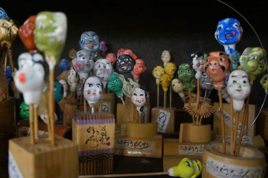 Sado Island finger puppet painting