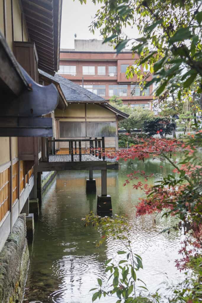 Yokokan garden house