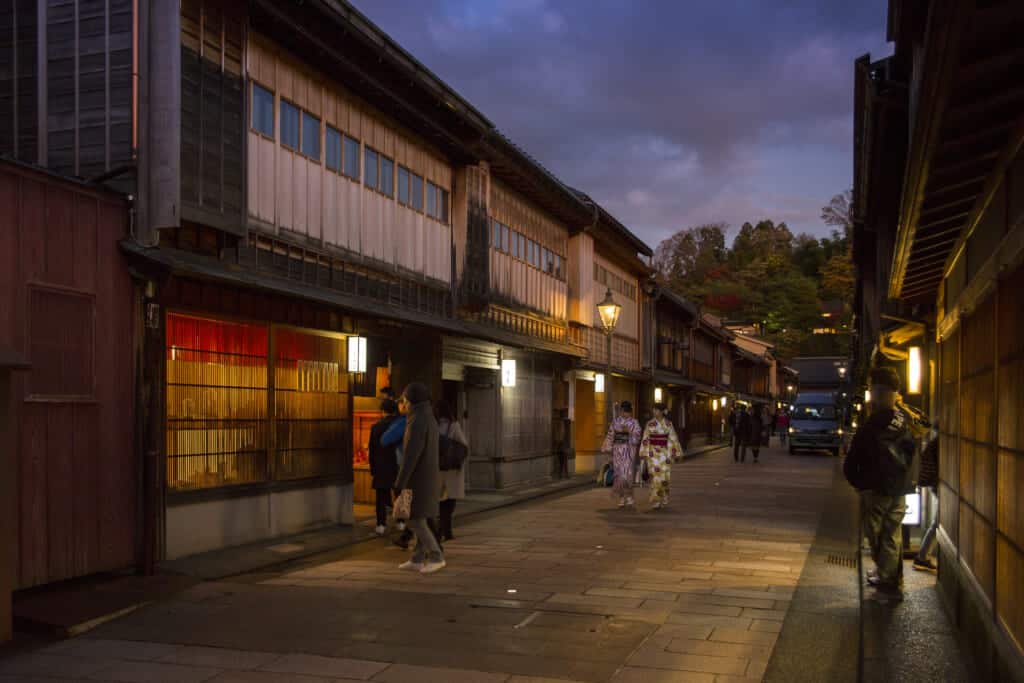 Discover Kanazawa, a Samurai Town near the Japanese Alps