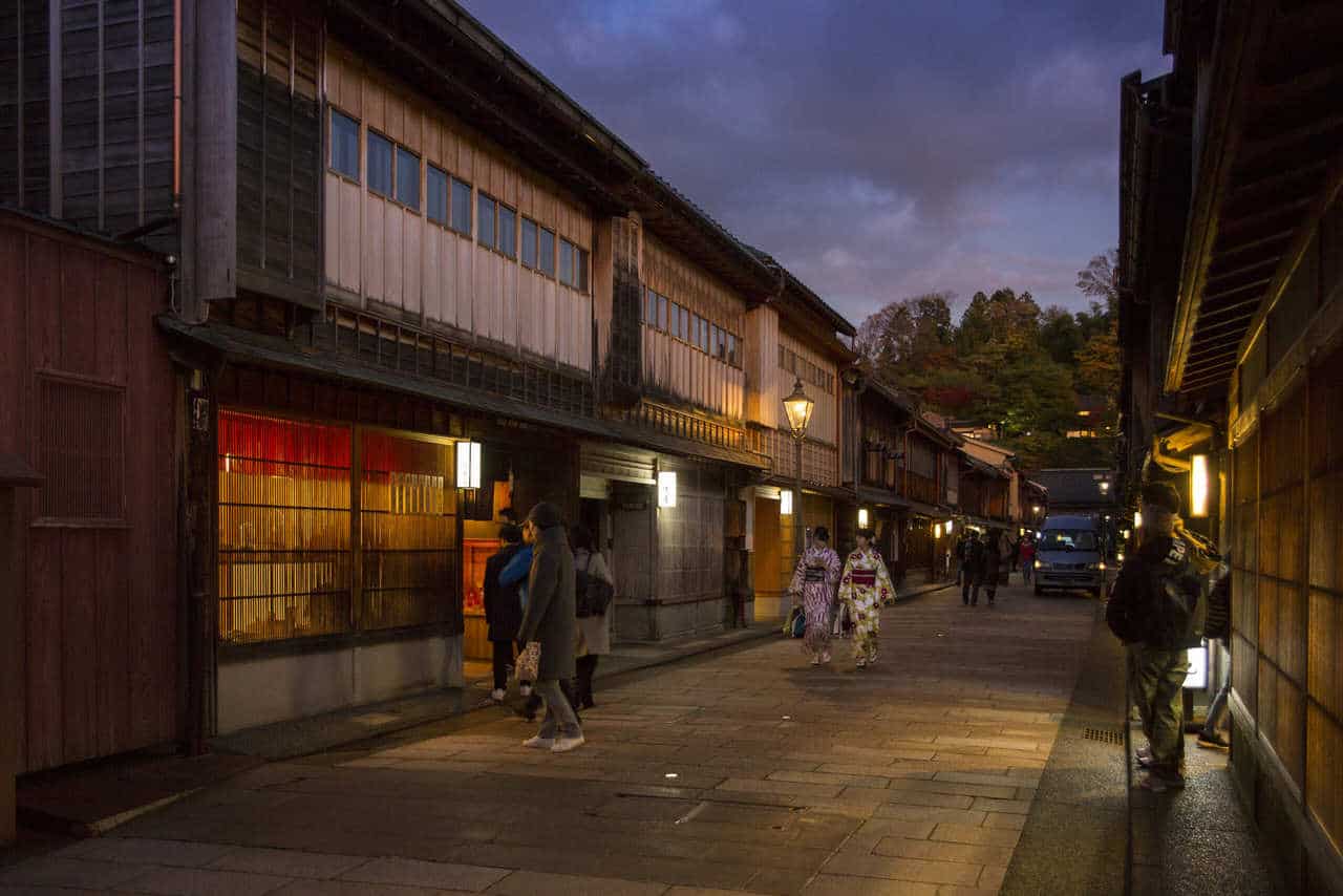Discover Kanazawa, a Samurai Town near the Japanese Alps