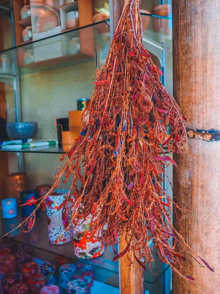 Hanging roasted tea leaves