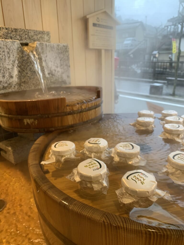 Gero puddings cooking in hot spring bath