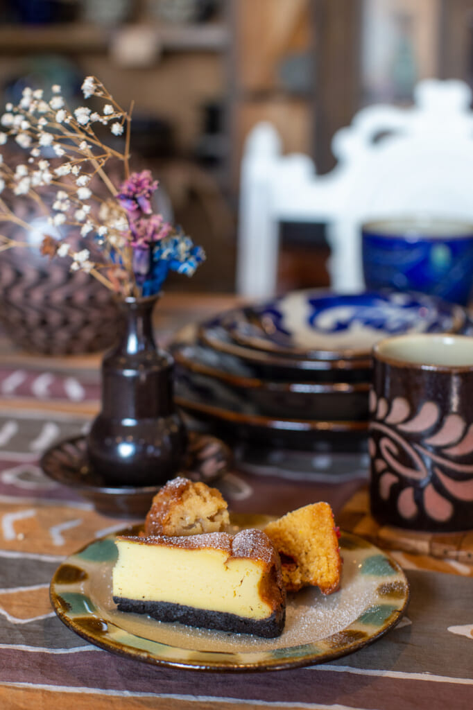 Japanese handmade pottery and cakes in okinawa