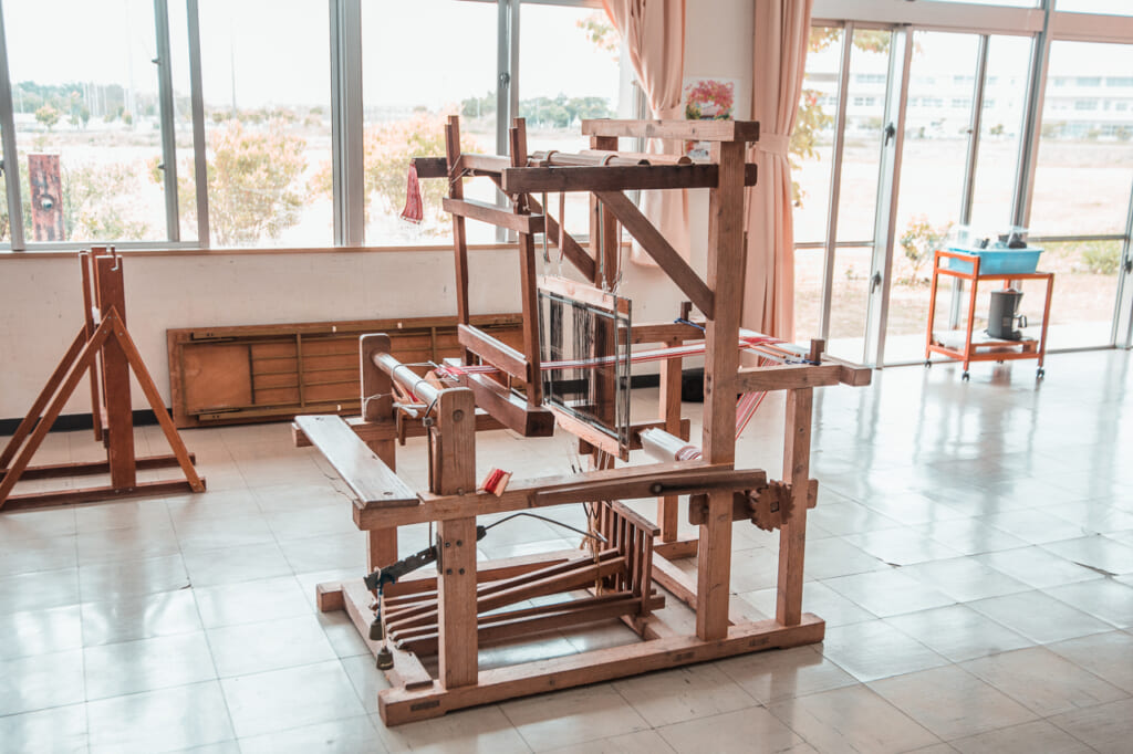 wooden handloom in japan