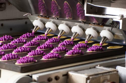 Manufacture process of benimo tarts, a japanese snack