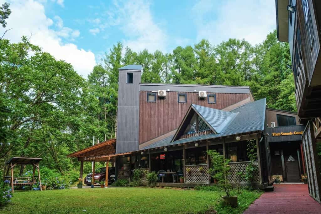 That Sounds Good! inn, café and jazz club in Tazawako, Akita, Japan