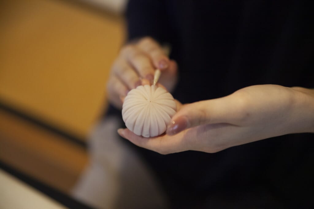 Japanese Sweets experience at Urashiman Honpo, Okayama